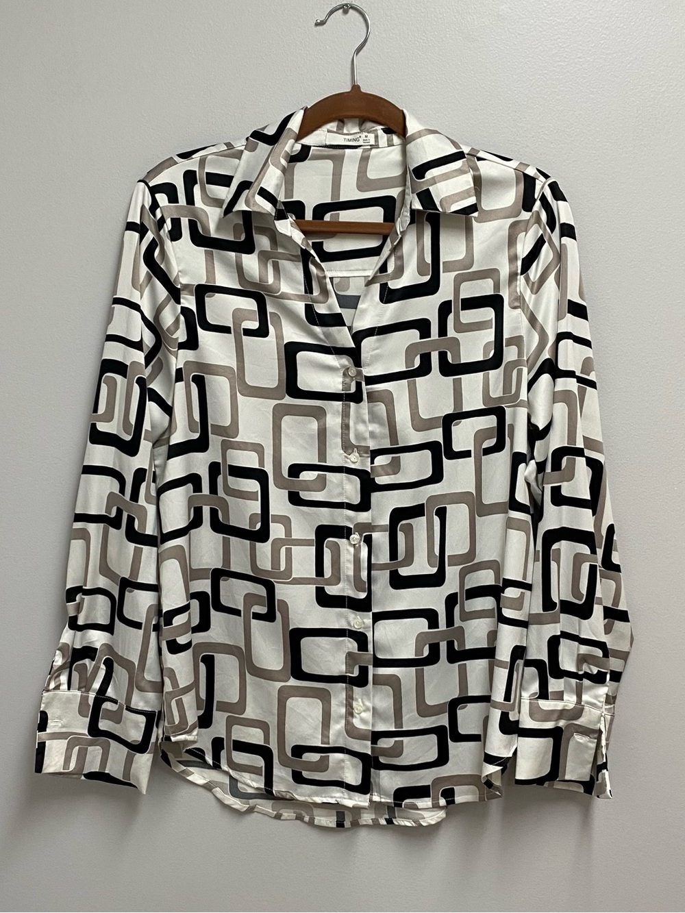 Black, White & Taupe geometric silky long sleeve blouse size medium